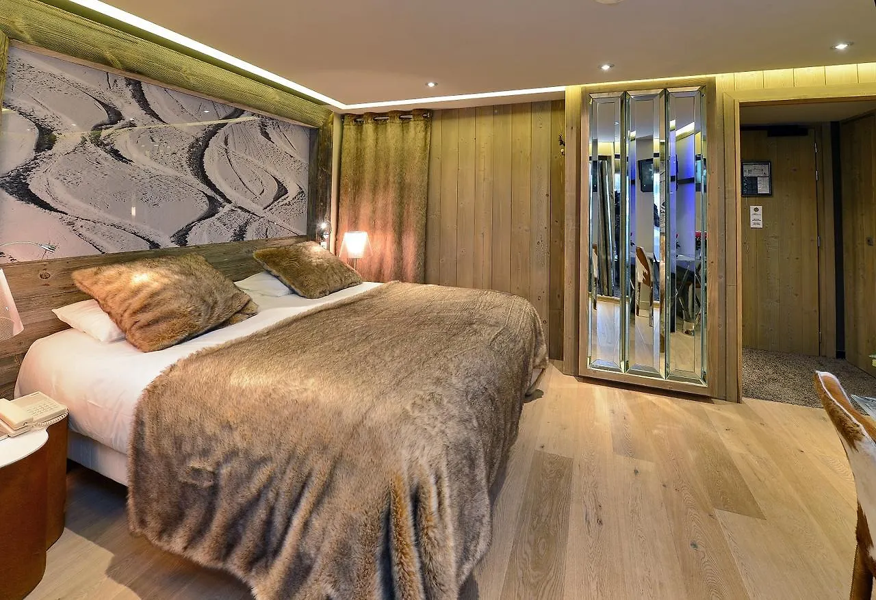Hotel Tsanteleina Val-dʼIsère 4*,