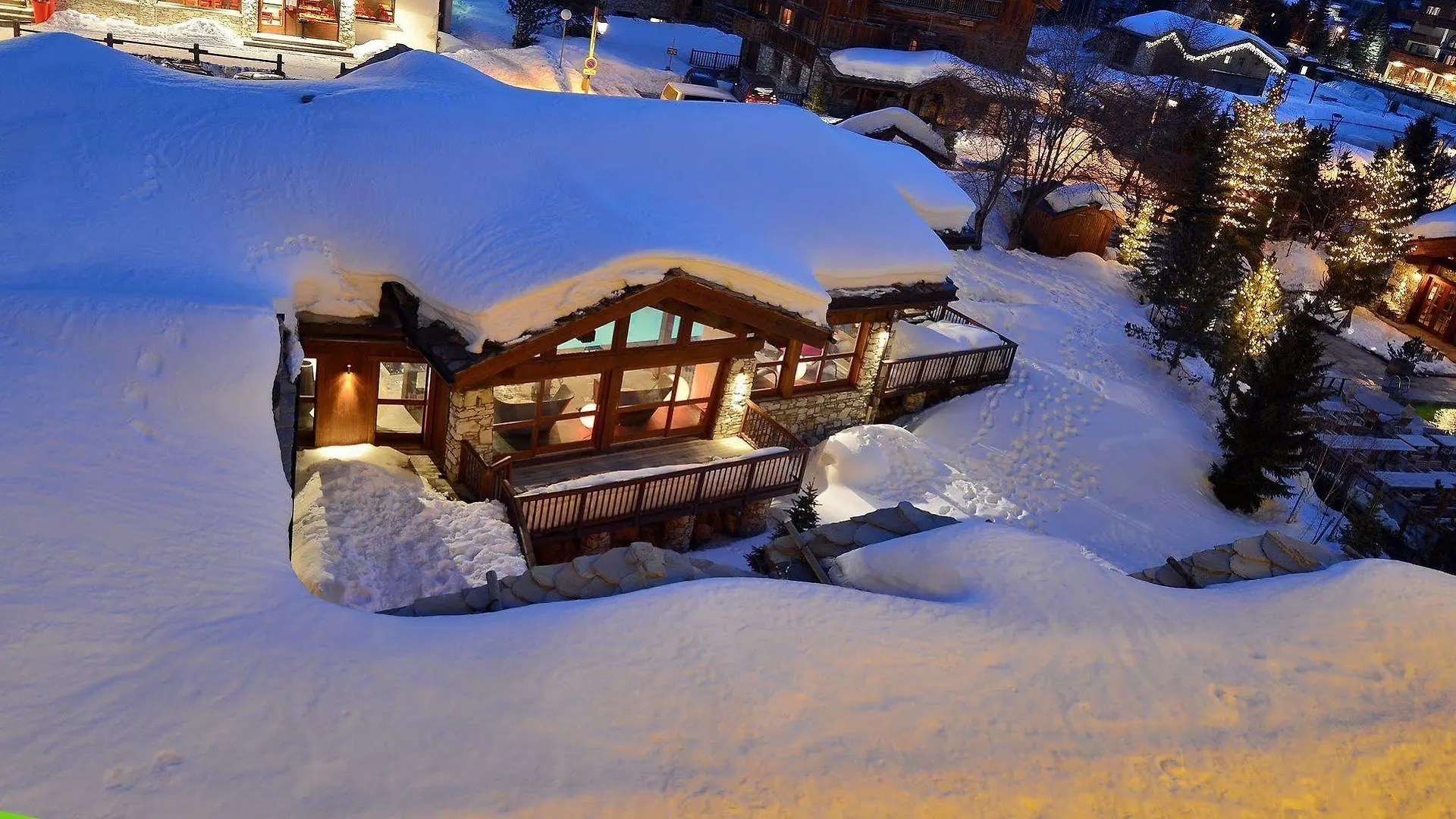 Hotel Tsanteleina Val-dʼIsère 4*,