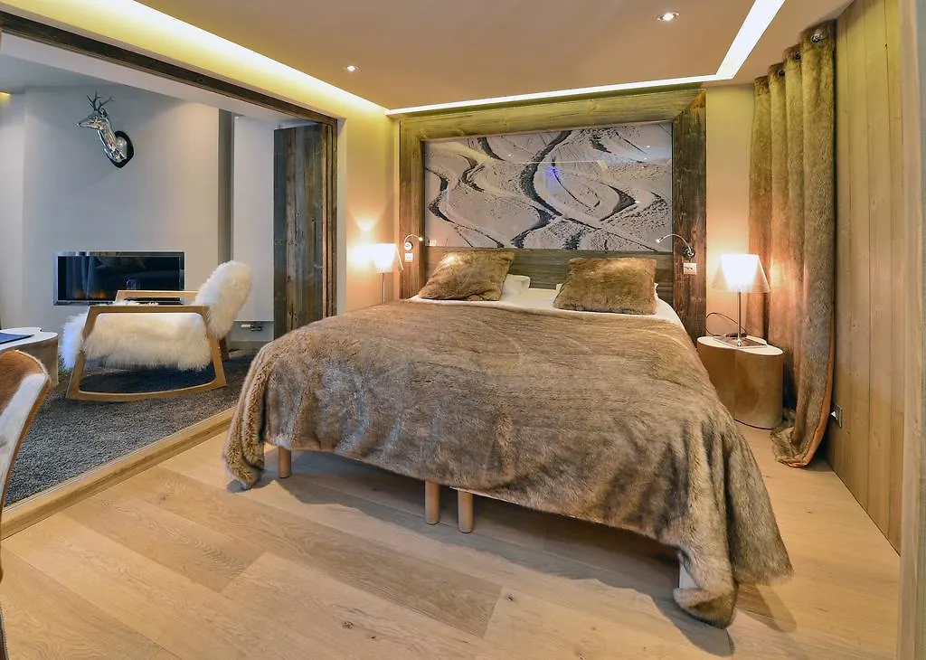 Hotel Tsanteleina Val-d'Isere 4*,